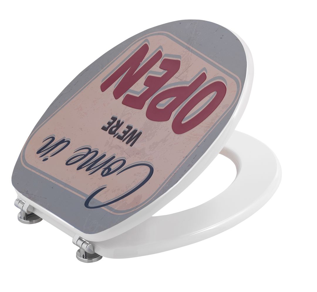 WC-Sitz mit metallischem und farbigem Design