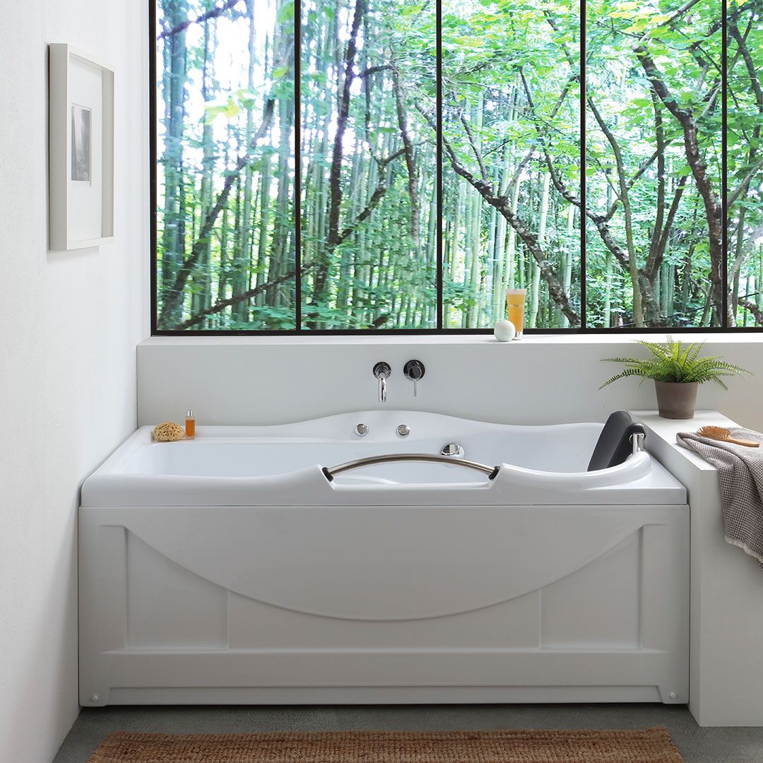 Badewanne mit Hydro-Massagefunktion