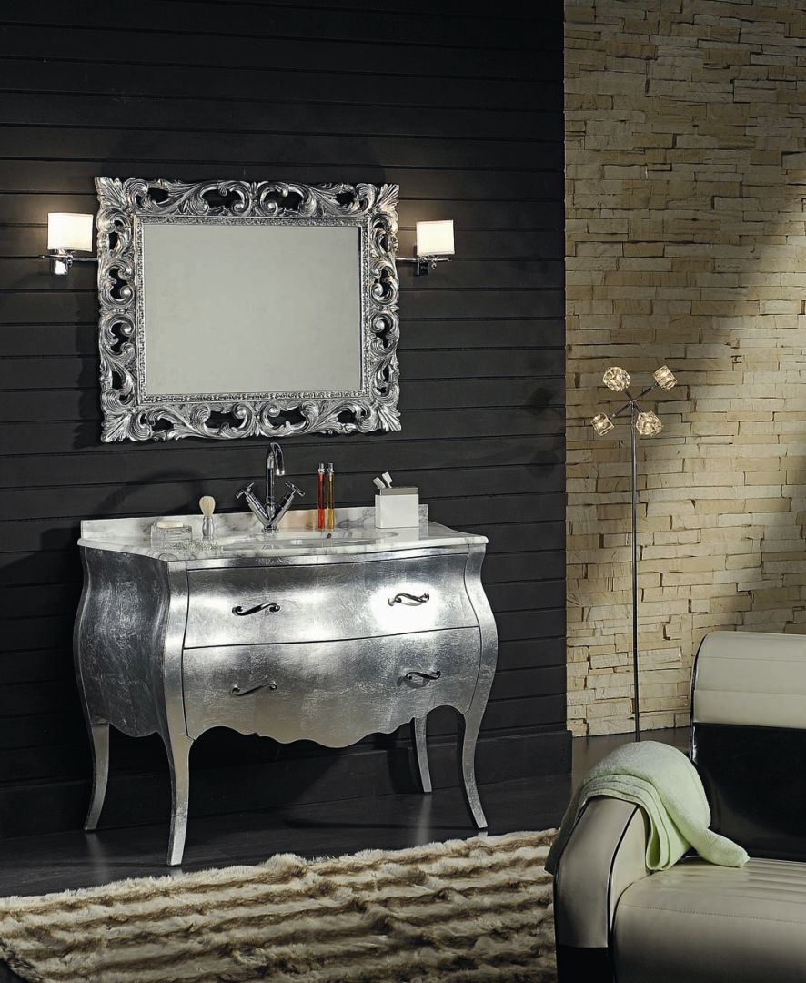 Badmöbel Barock mit Schubladen und Spiegel