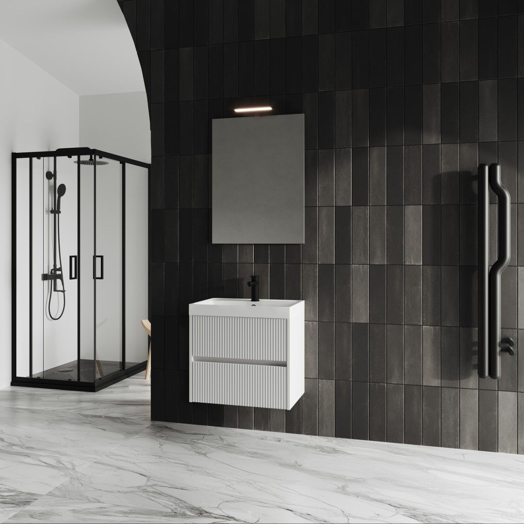 Hängendes Badezimmermöbel in mattem Weiß mit Flechtmuster, 60 cm, und Spiegel 60x80