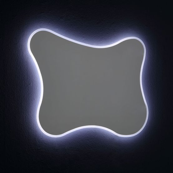Gebogener Spiegel, beleuchtet, hinterleuchtet 100x75 cm Gebogener Spiegel, beleuchtet, hinterleuchtet 100x75 cm